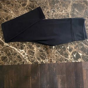 Black Lululemon Under Wonder Leggings